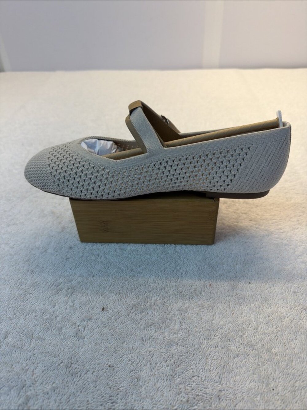Kelly & Katie TAJAH Size 6M Light Beige Mary Jane Flat Knit Women Sz 7.5 NEW